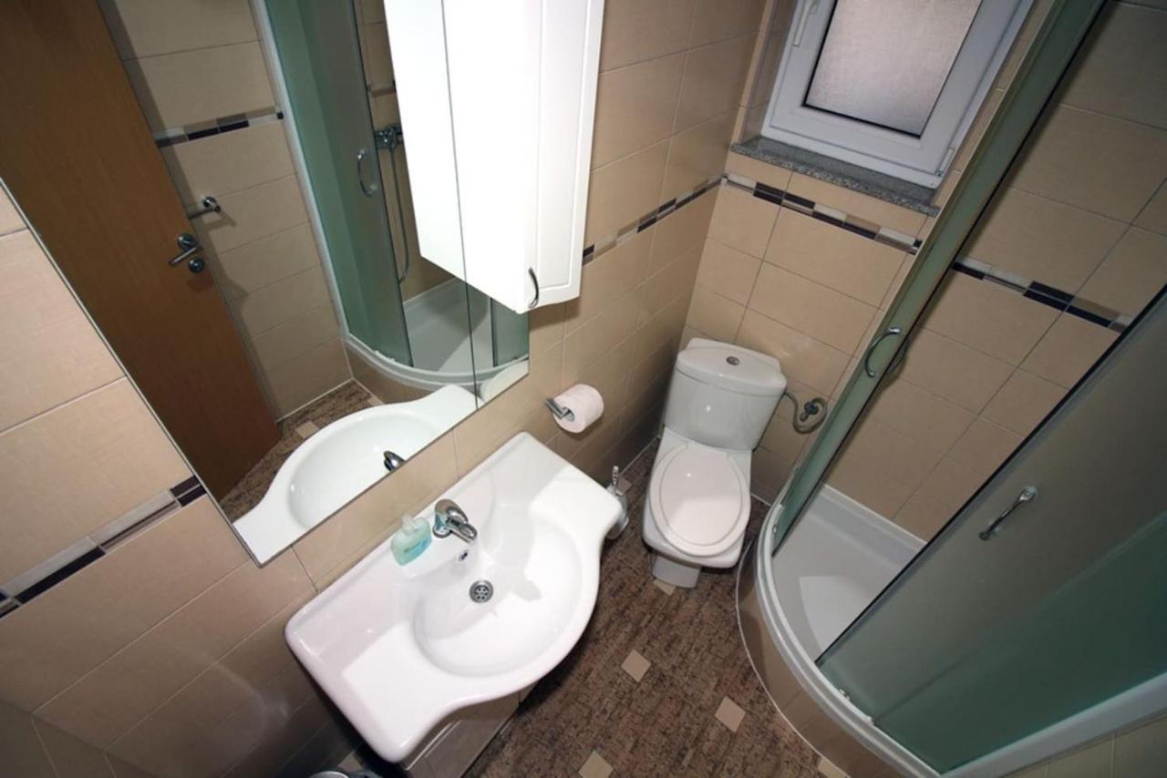 4 Bedroom Apartment In Tisno Εξωτερικό φωτογραφία